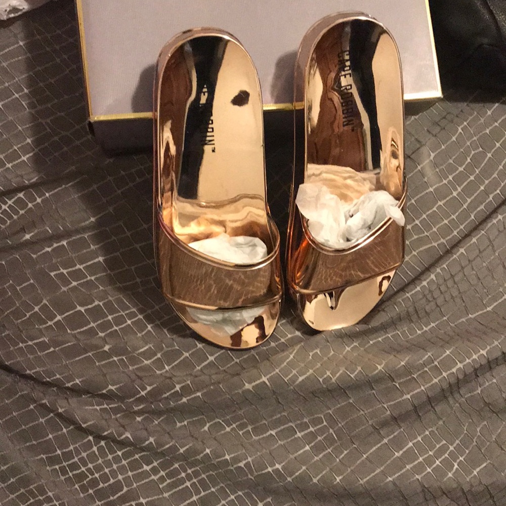 Cape Robbin Rose Gold Slides